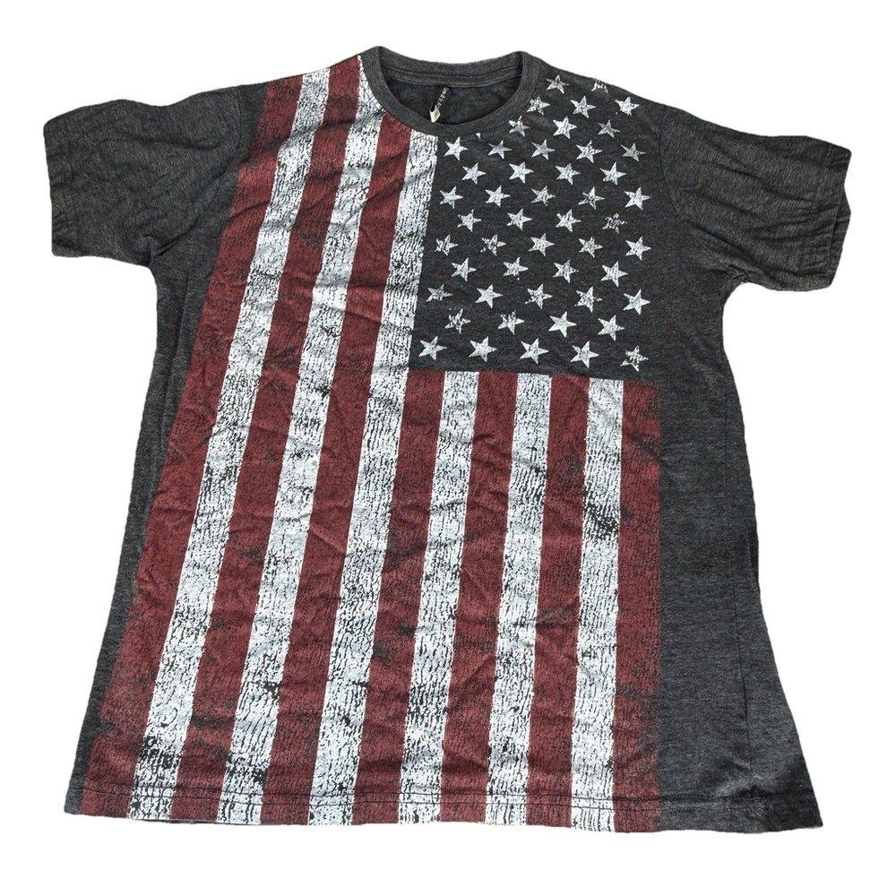 Hawks Bay American Flag T-Shirt - Distressed & Patriotic - Men's Medium